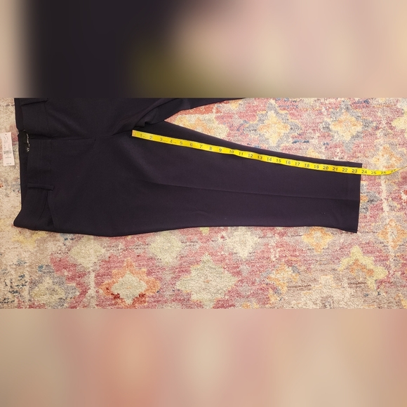 New York & Company Cropped Slacks - Picture 4 of 6